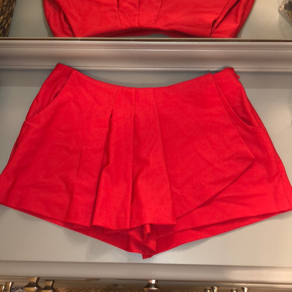 💥VERA WANG Skort💥